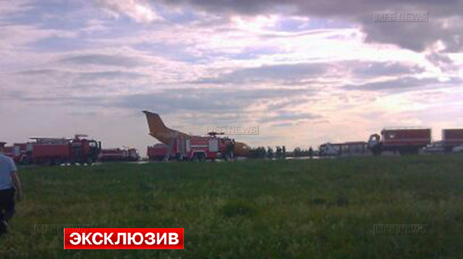 Аварийная посадка в Домодедово. ФОто LifeNews